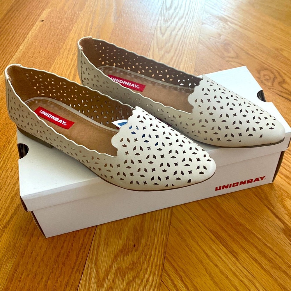 Never worn flats